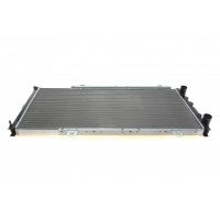 52152 NRF Радіатор охолодження двигуна