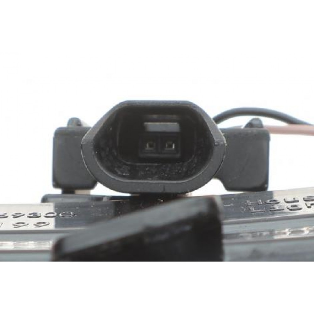 Повторювач повороту на дзеркало MB C-class (W204)/E-class (W212) 09-16 (L)